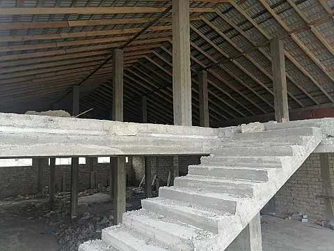 Satılır obyekt 960 m²