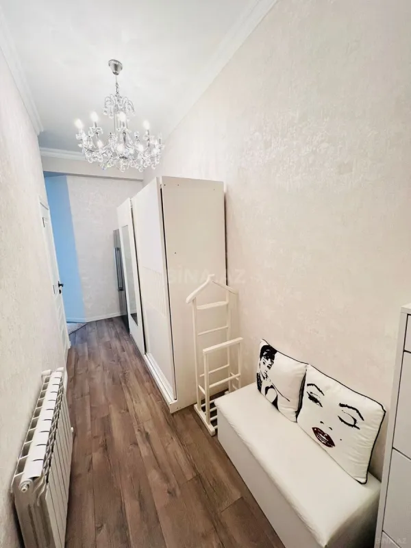 Satılır 3 otaqlı mənzil 75.5 m²
