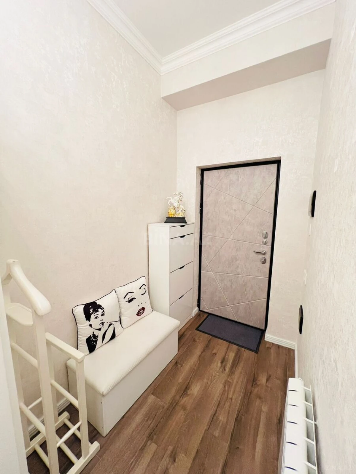 Satılır 3 otaqlı mənzil 75.5 m²