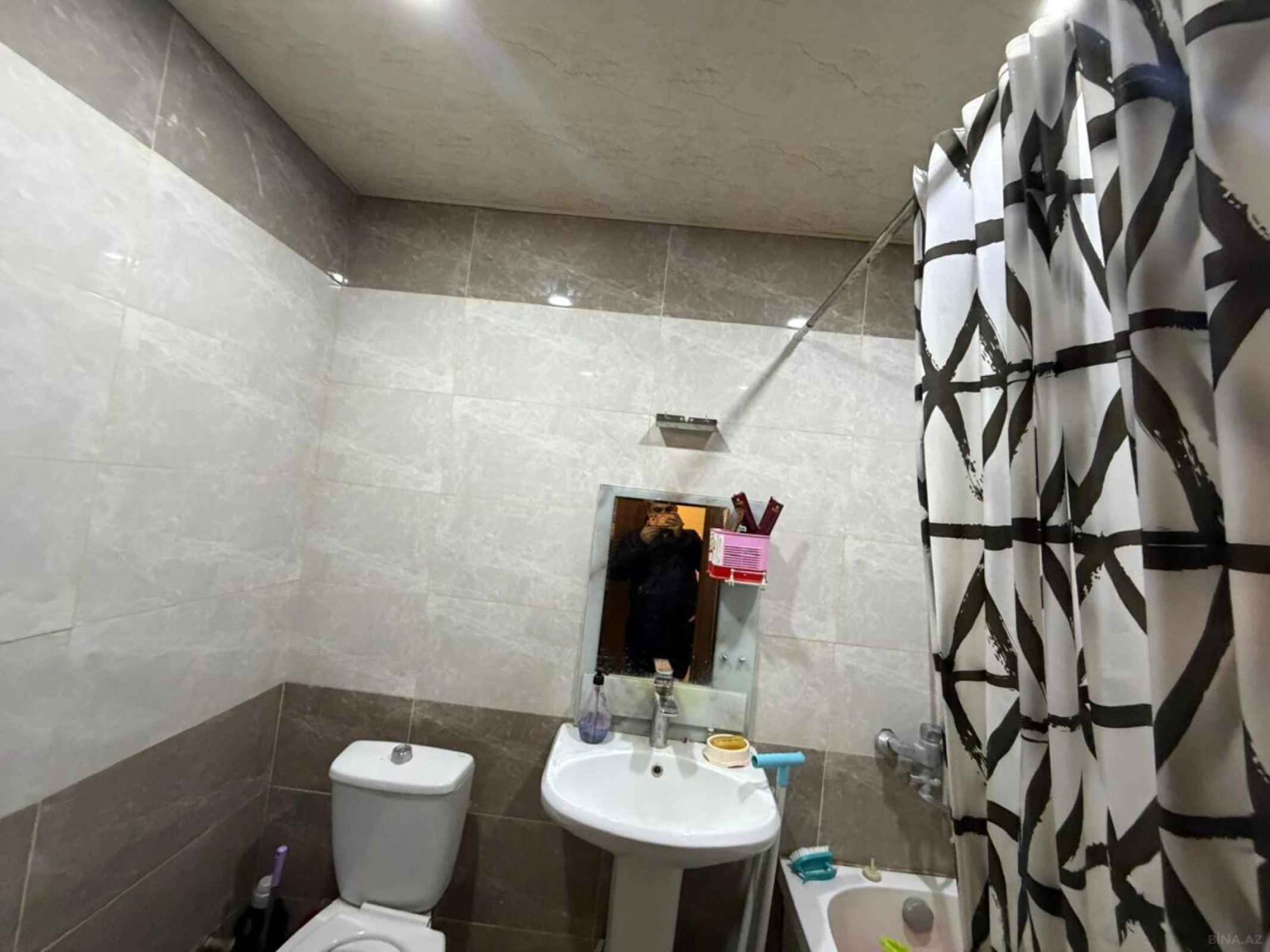 Satılır 2 otaqlı mənzil 63 m²