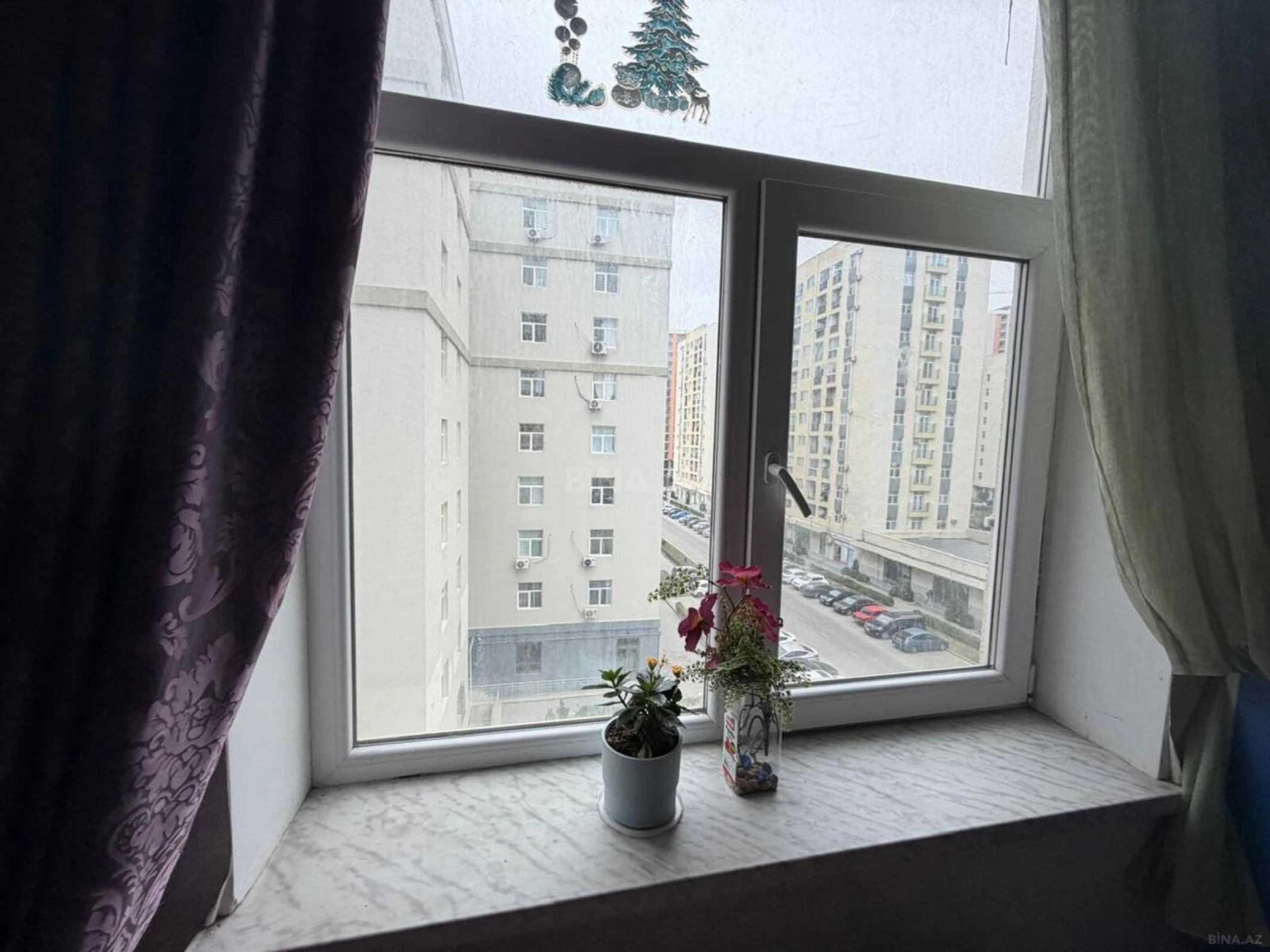 Satılır 2 otaqlı mənzil 63 m²