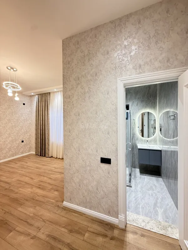 Satılır 4 otaqlı həyət evi 160 m²