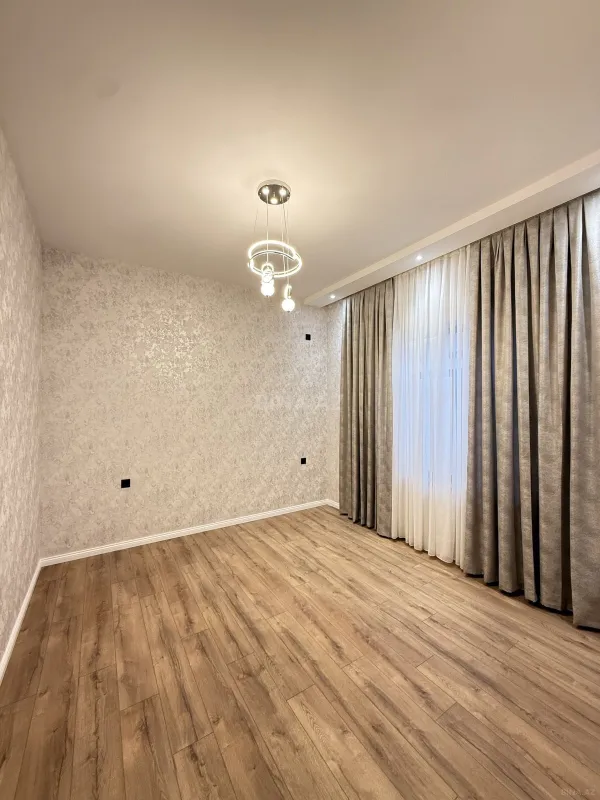 Satılır 4 otaqlı həyət evi 160 m²