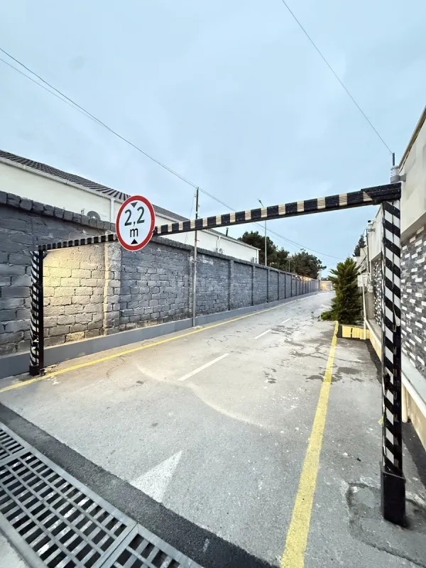 Satılır 4 otaqlı həyət evi 160 m²