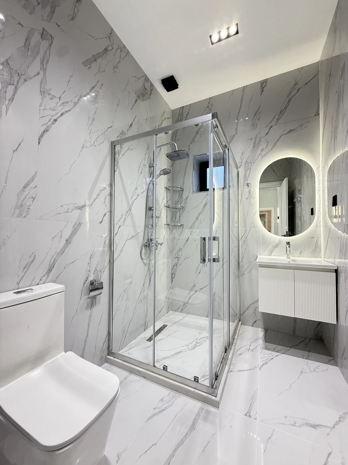 Satılır 4 otaqlı həyət evi 160 m²