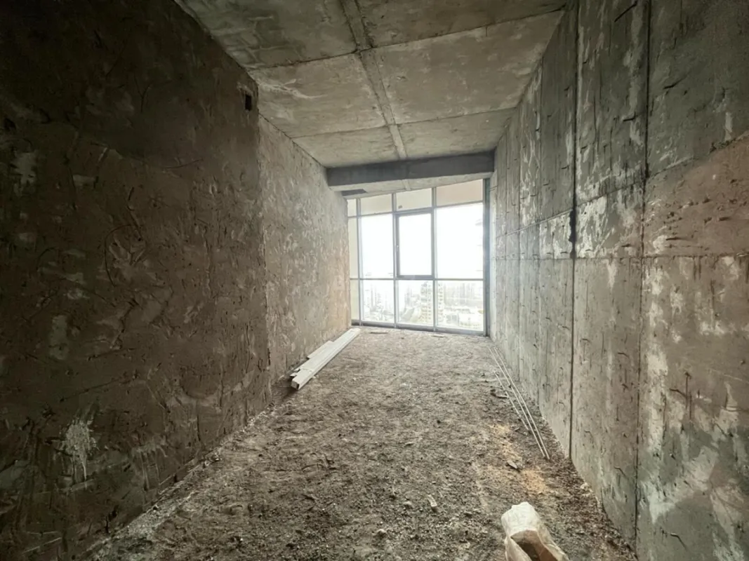 Satılır 5 otaqlı mənzil 280 m²