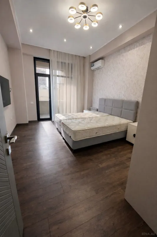 Satılır 2 otaqlı mənzil 94 m²