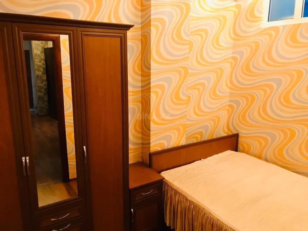 Kirayə verilir 3 otaqlı mənzil 93 m²