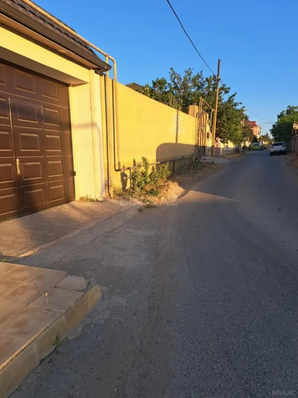 Satılır 6 otaqlı həyət evi 400 m²