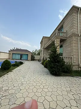 Satılır 6 otaqlı həyət evi 400 m²