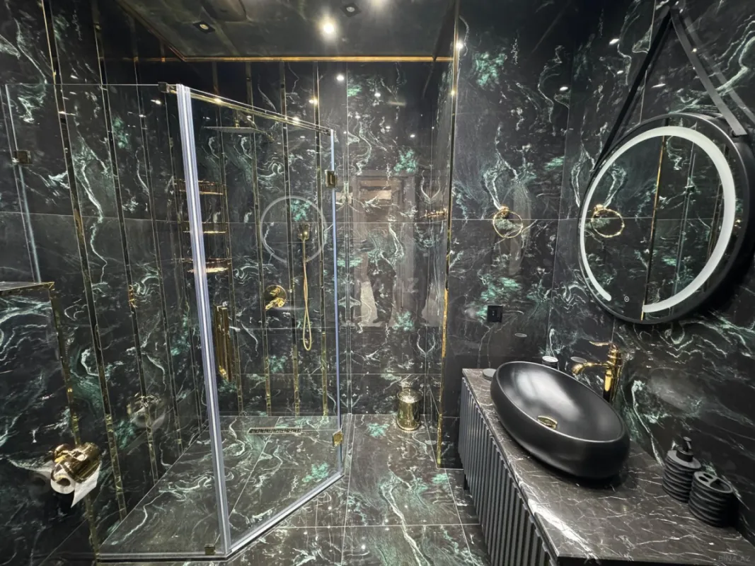 Satılır 3 otaqlı mənzil 140 m²