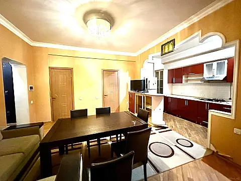 Kirayə verilir 3 otaqlı mənzil 75 m² — Bakı, Qaraçuxur 3 otaq 75.00 m²
