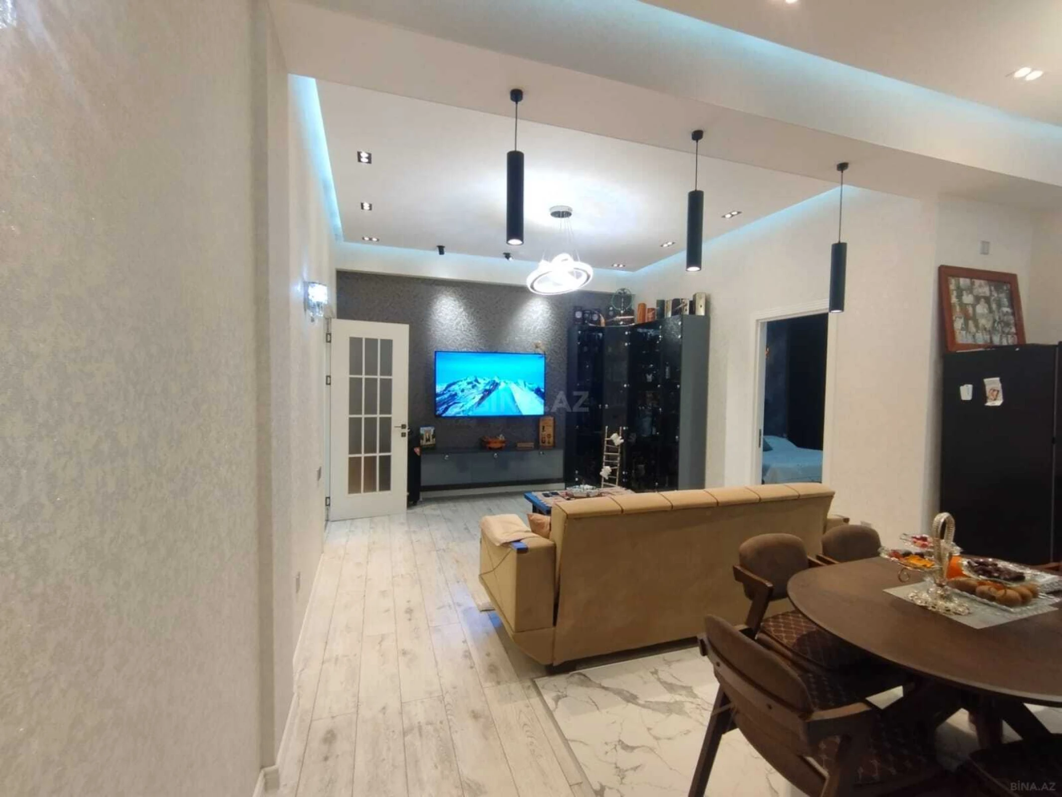 Satılır 3 otaqlı mənzil 98 m²