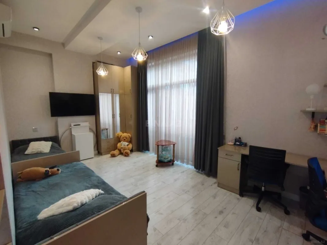 Satılır 3 otaqlı mənzil 98 m²
