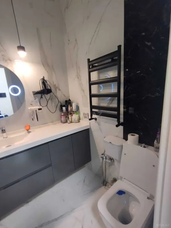 Satılır 3 otaqlı mənzil 98 m²