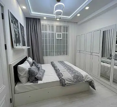 Kirayə verilir 2 otaqlı mənzil 87 m²