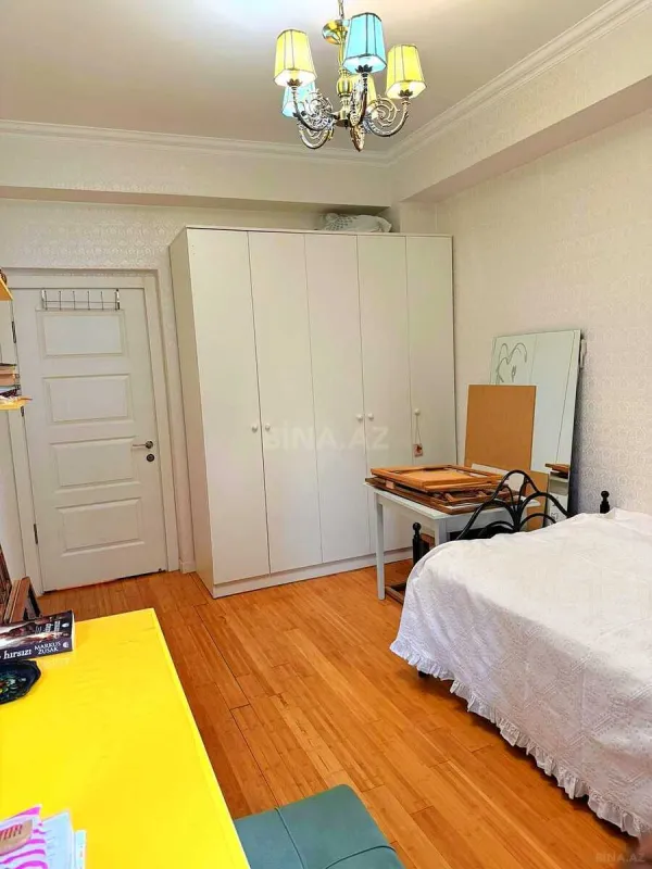 Satılır 3 otaqlı mənzil 70.5 m²