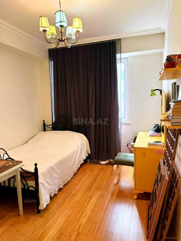 Satılır 3 otaqlı mənzil 70.5 m²
