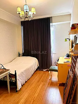 Satılır 3 otaqlı mənzil 70.5 m²