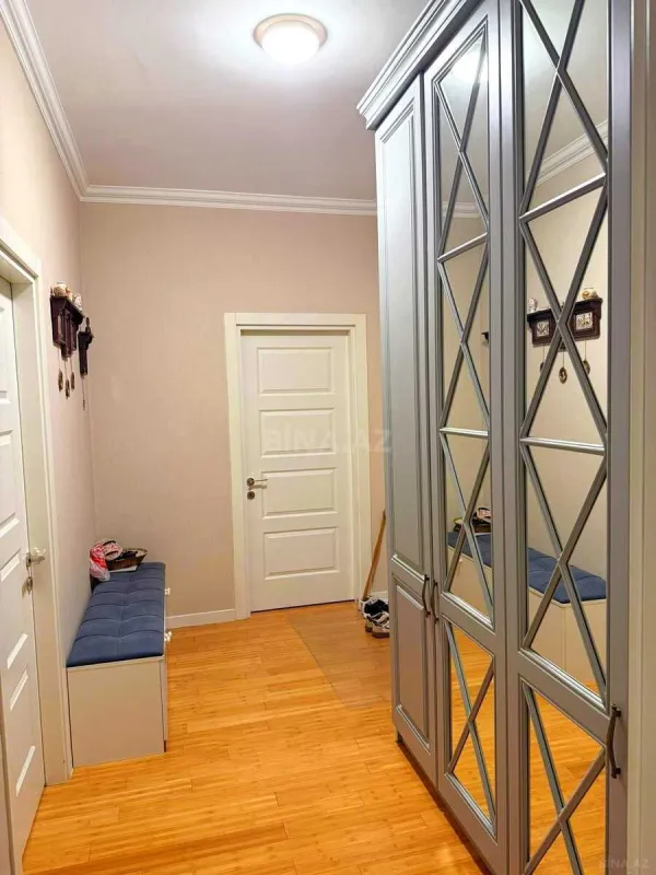 Satılır 3 otaqlı mənzil 70.5 m²
