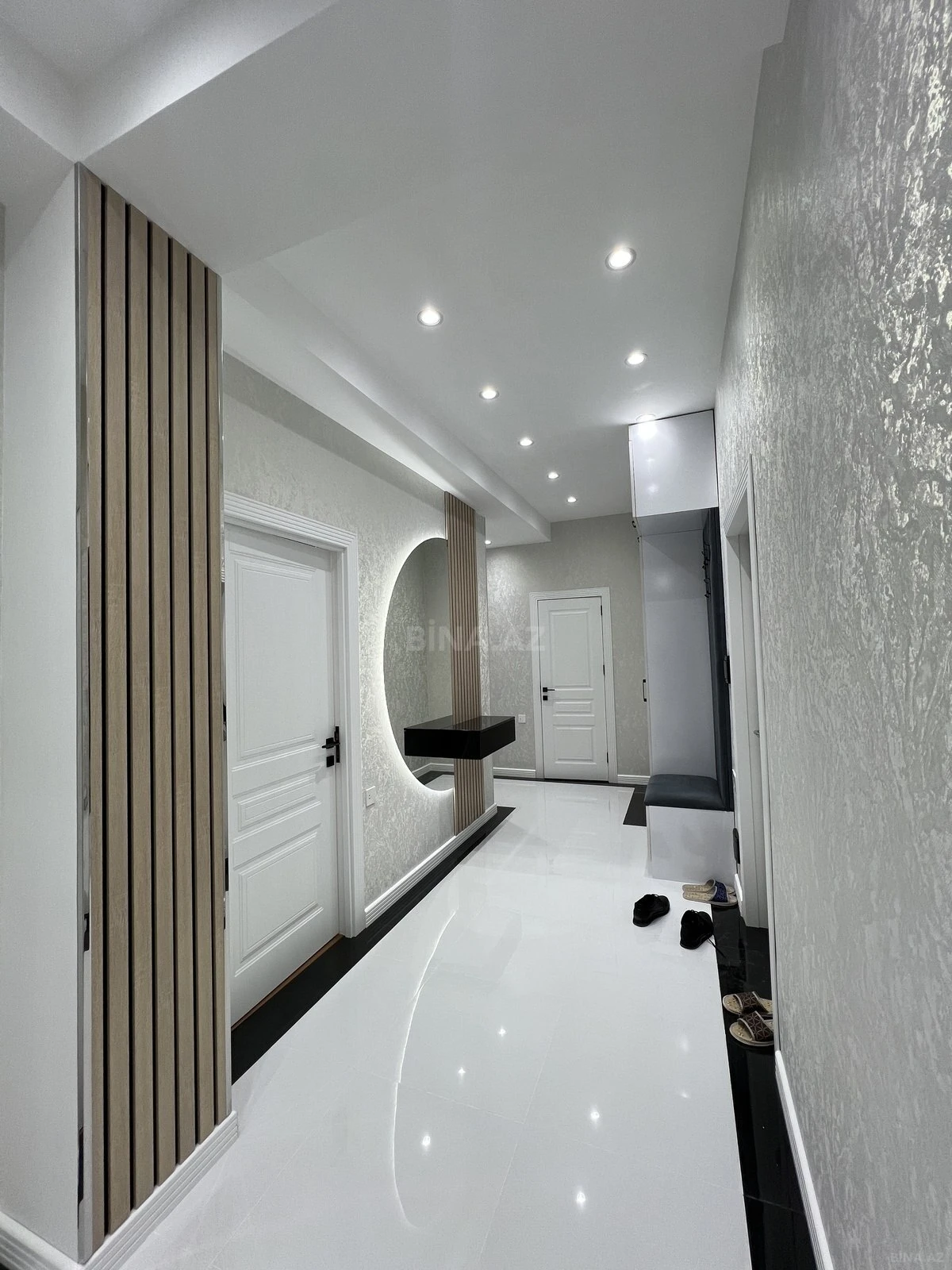 Satılır 2 otaqlı mənzil 85 m²