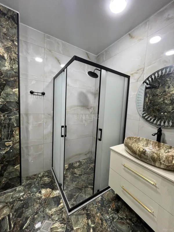 Satılır 2 otaqlı mənzil 85 m²