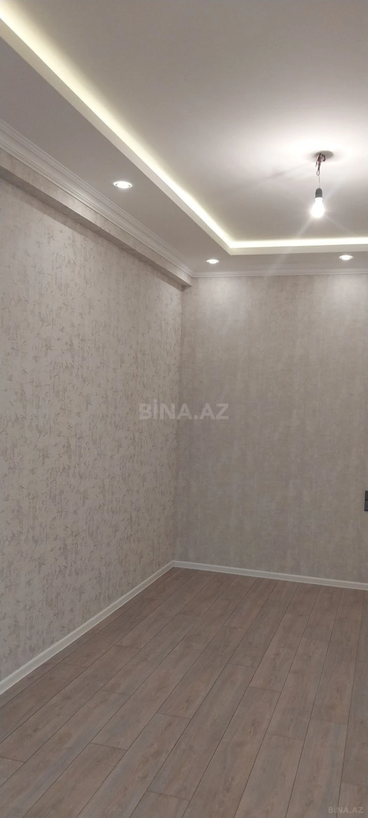 Satılır 2 otaqlı mənzil 59 m²
