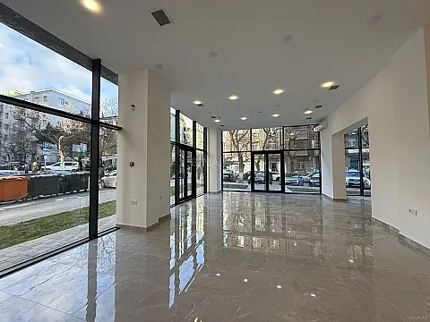 Kirayə verilir obyekt 170 m²