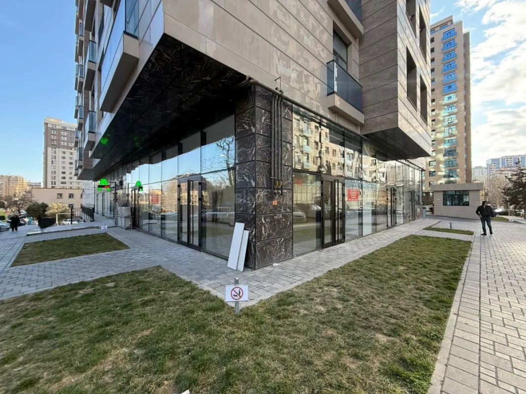 Kirayə verilir obyekt 170 m²