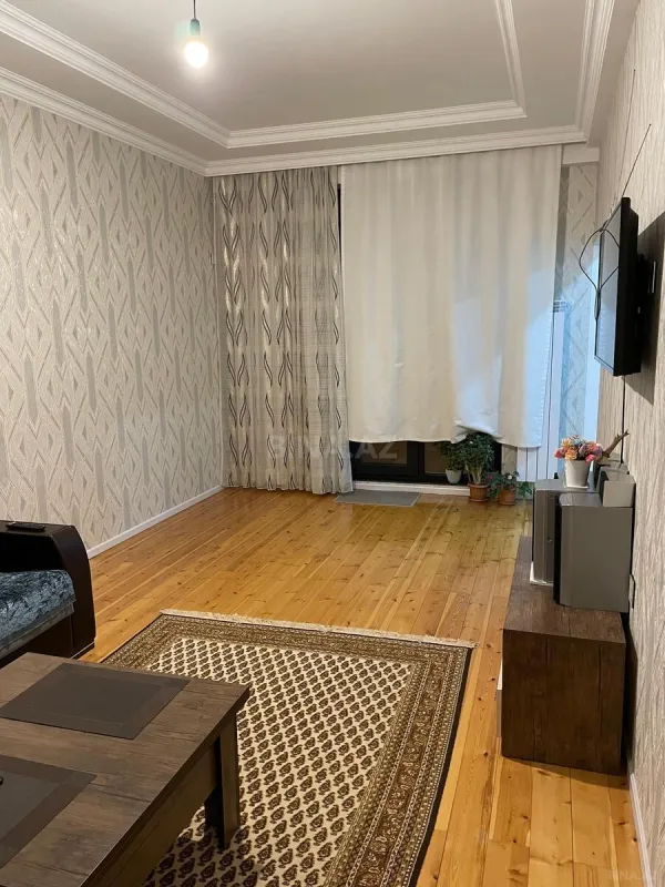 Kirayə verilir 3 otaqlı mənzil 88 m²