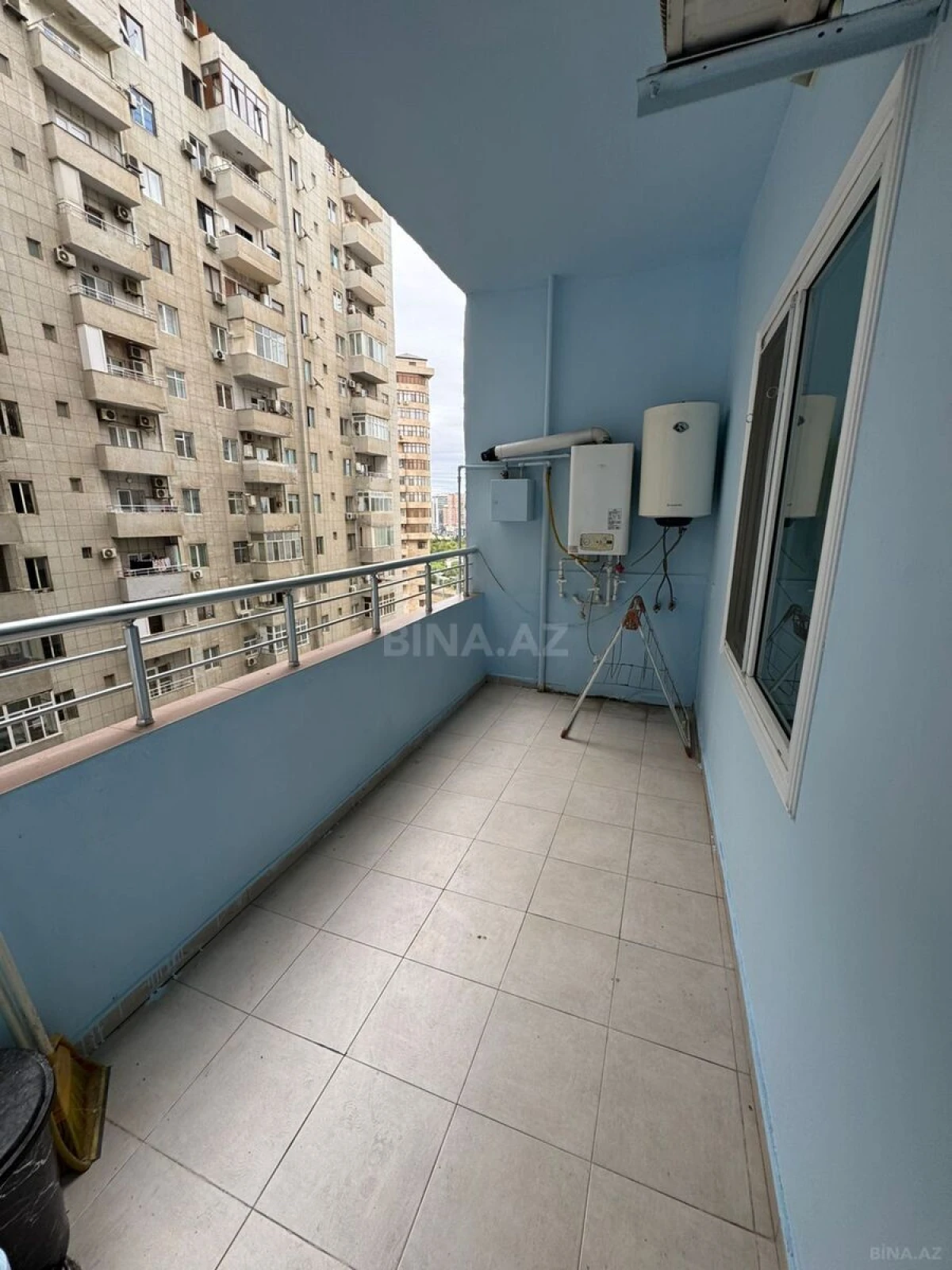 Satılır 2 otaqlı mənzil 95 m²