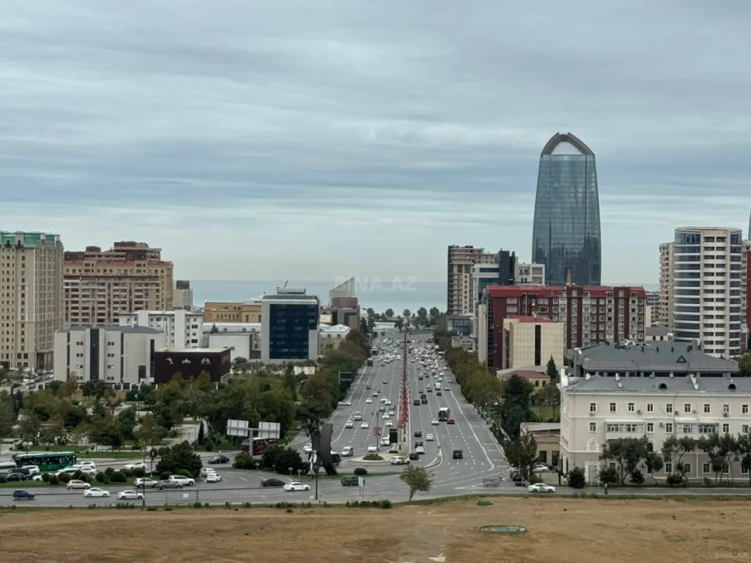 Satılır 2 otaqlı mənzil 95 m²