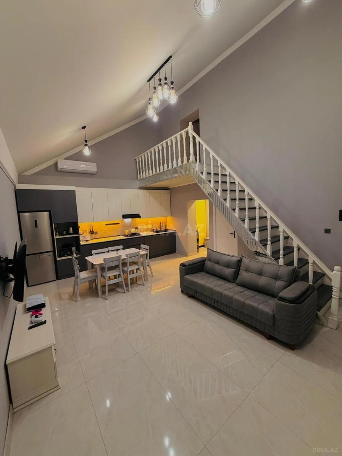 Kirayə verilir 4 otaqlı həyət evi 200 m²