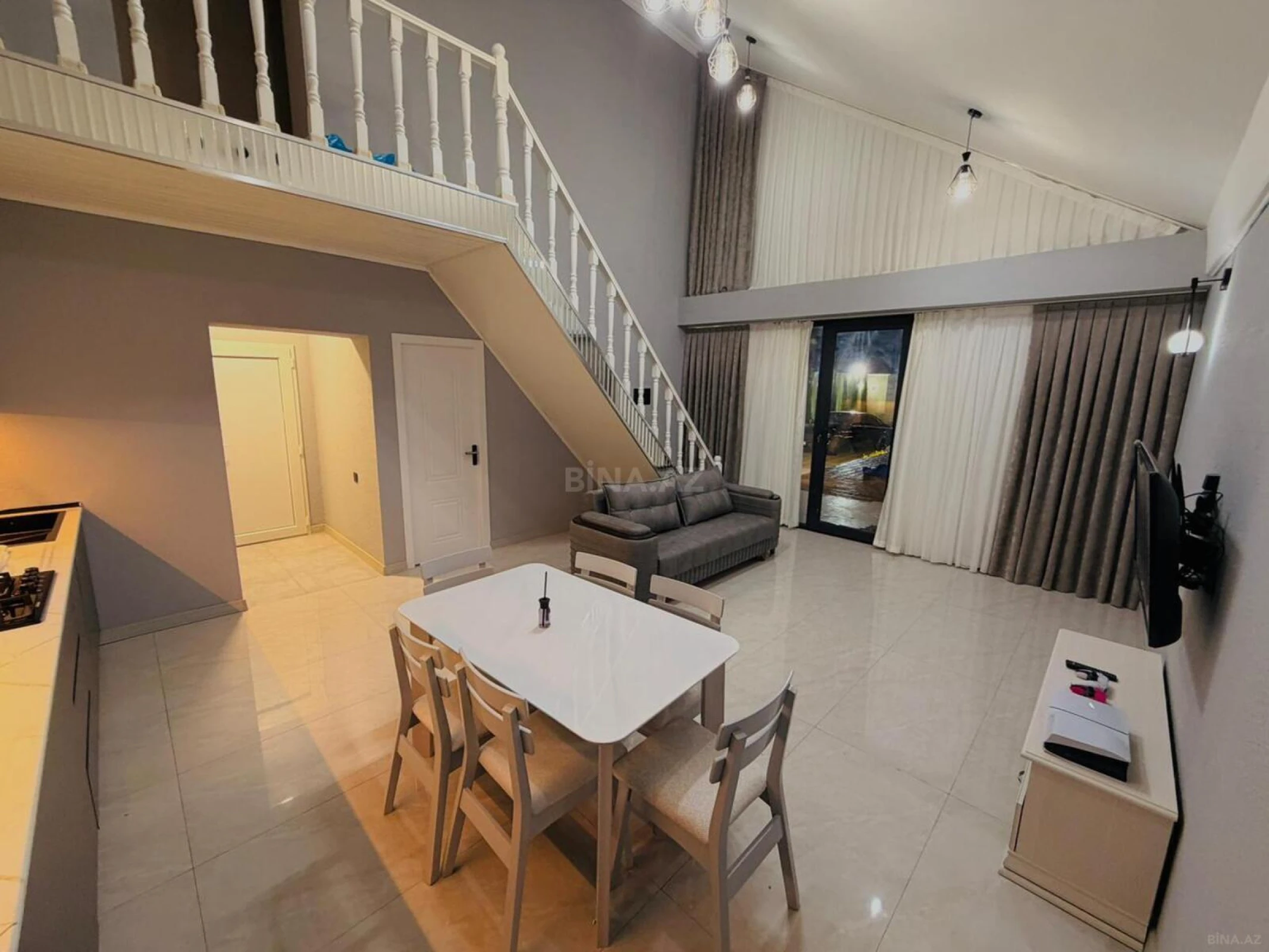 Kirayə verilir 4 otaqlı həyət evi 200 m²