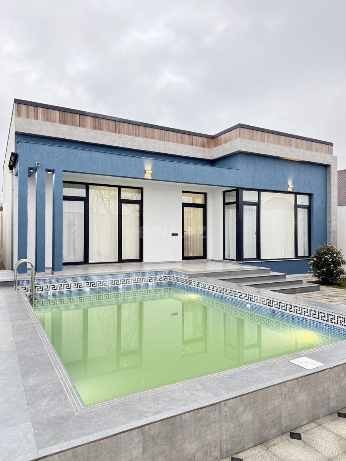 Satılır 4 otaqlı həyət evi 160 m²