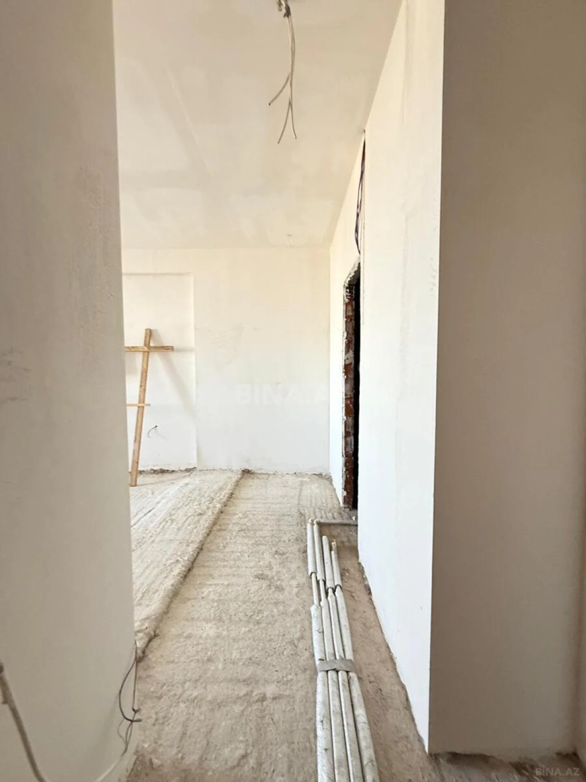 Satılır 3 otaqlı mənzil 155 m²