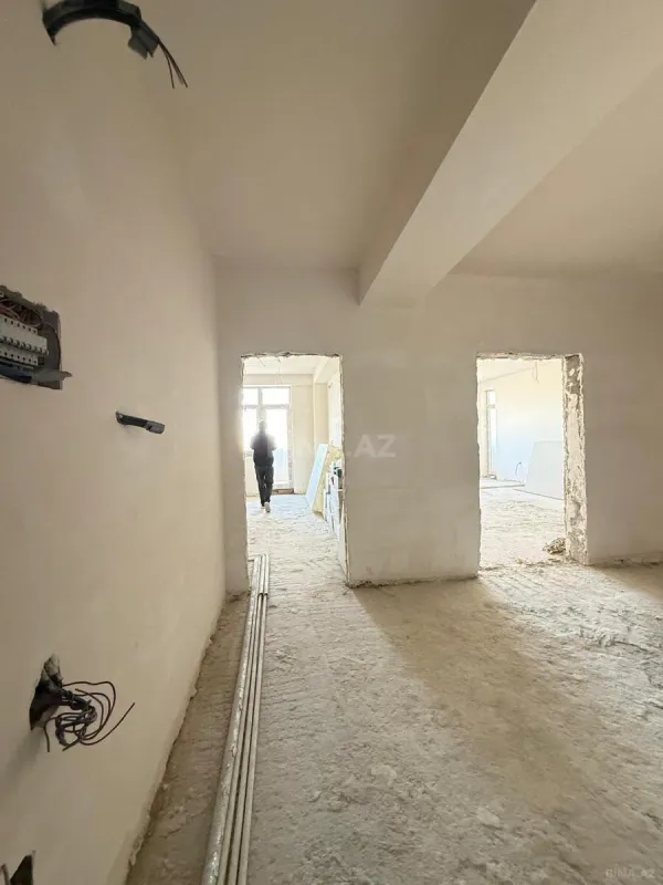 Satılır 3 otaqlı mənzil 155 m²