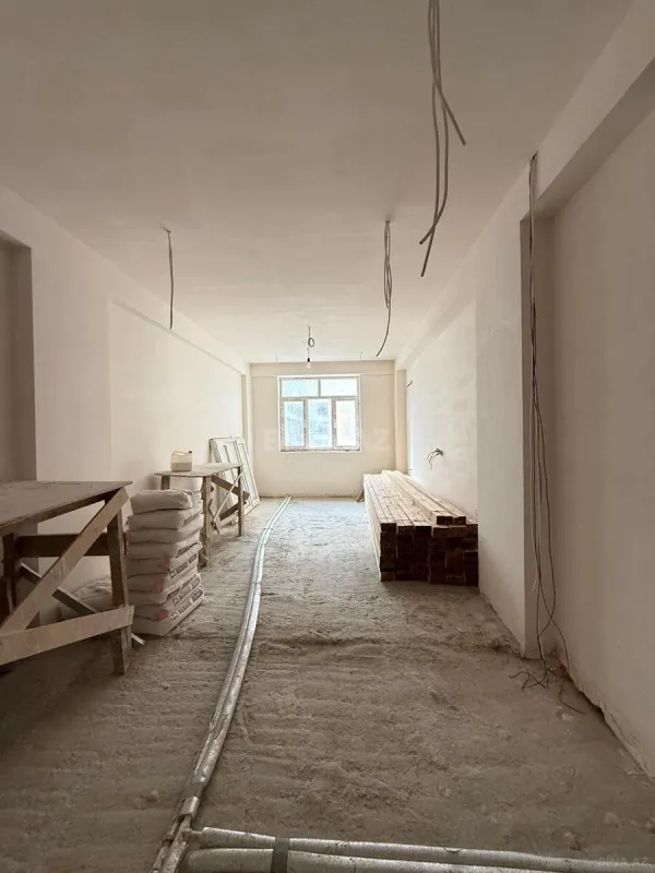 Satılır 3 otaqlı mənzil 155 m²