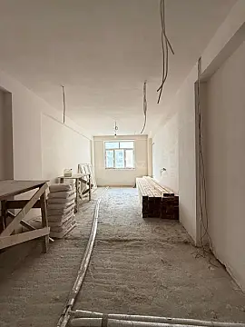 Satılır 3 otaqlı mənzil 155 m²
