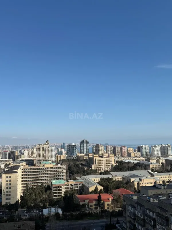 Satılır 3 otaqlı mənzil 155 m²
