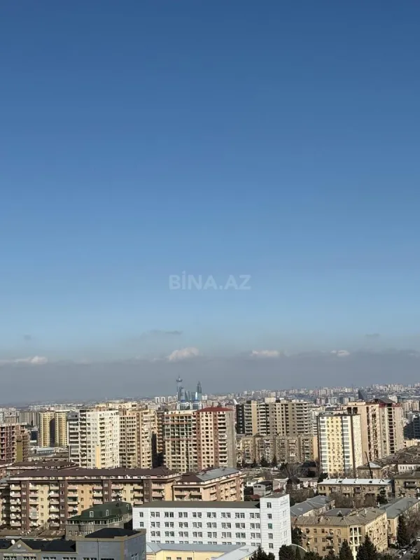 Satılır 3 otaqlı mənzil 155 m²