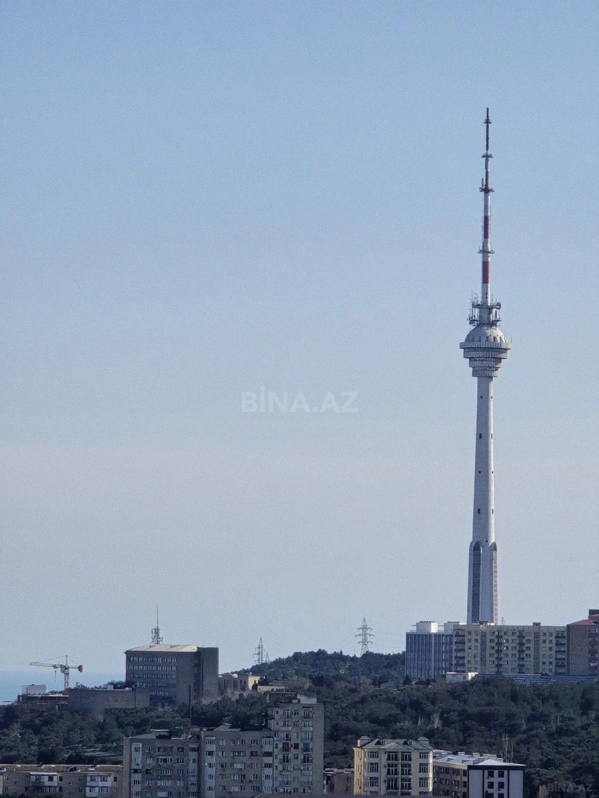 Satılır 3 otaqlı mənzil 155 m²