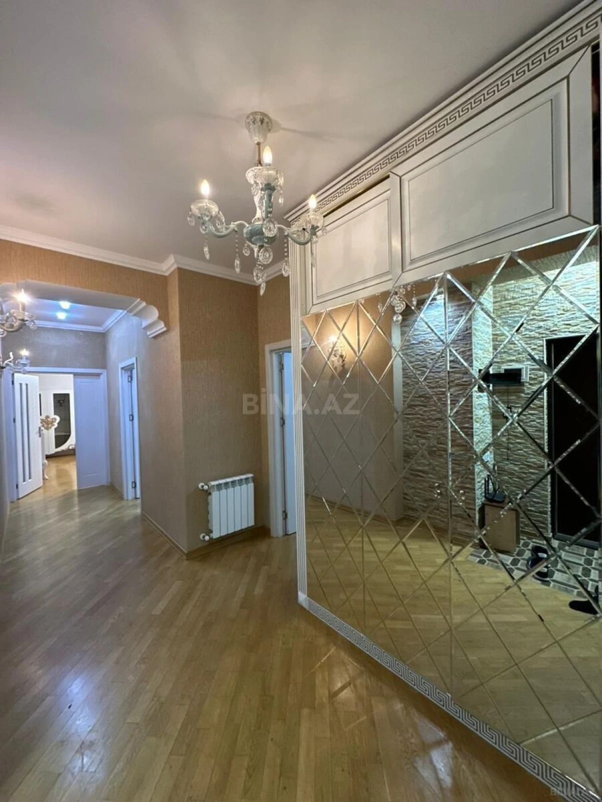 Kirayə verilir 3 otaqlı mənzil 98 m²