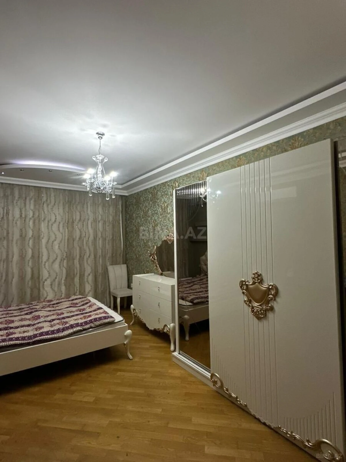 Kirayə verilir 3 otaqlı mənzil 98 m²