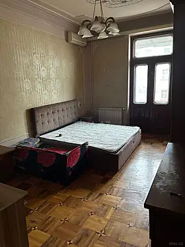 Kirayə verilir 3 otaqlı mənzil 120 m²