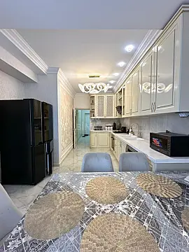 Satılır 3 otaqlı mənzil 105 m²