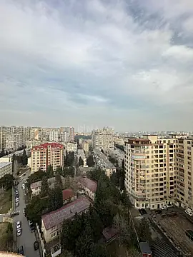 Satılır 3 otaqlı mənzil 105 m²