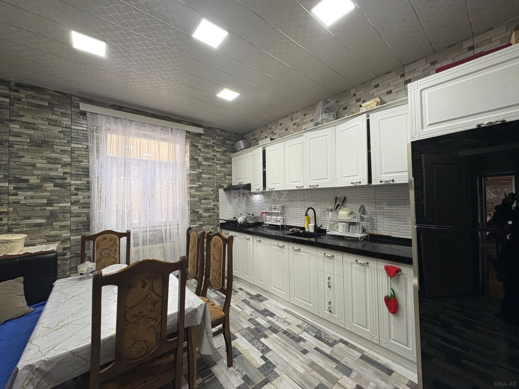 Satılır 4 otaqlı həyət evi 120 m²