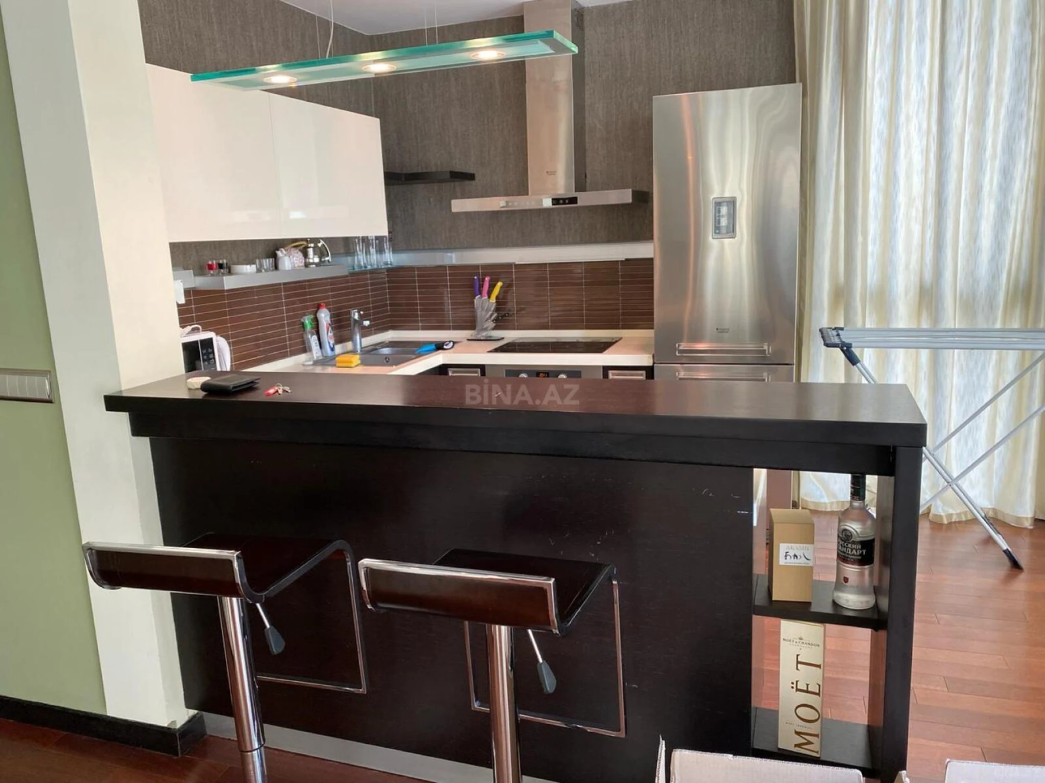 Satılır 2 otaqlı mənzil 100 m²