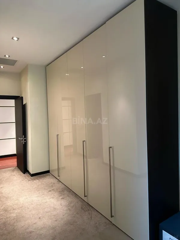 Satılır 2 otaqlı mənzil 100 m²